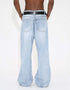 Calça jeans azul claro com barra desfiada e modelagem solta - O Retalho